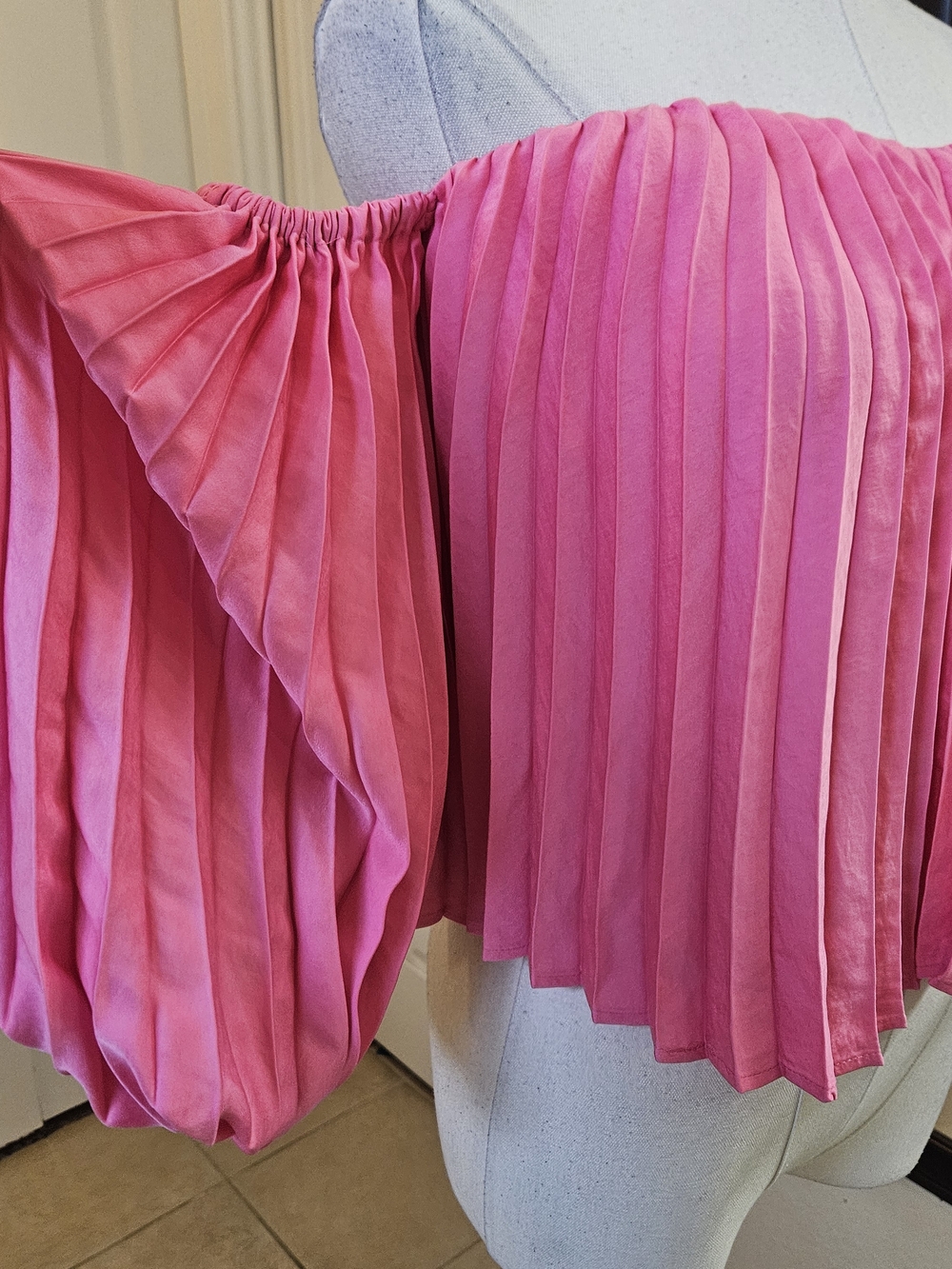 Express Off-The-Shoulder Pleated Cropped Top – Pink | Size XS NWT - Picture 5 of 10